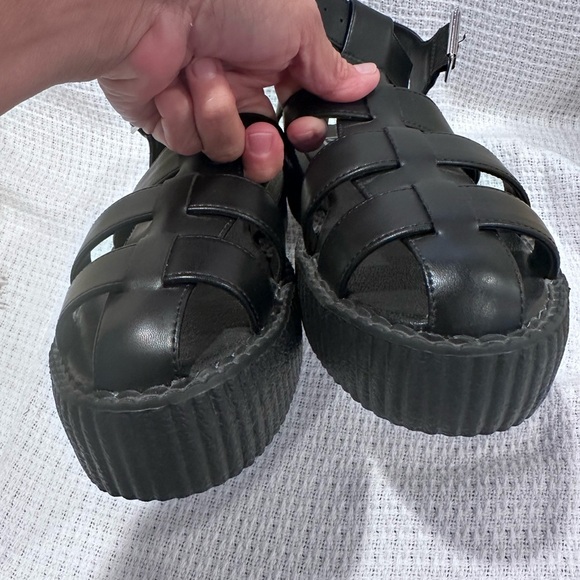 NEW TUK  UNISEX GLADIATOR  PLATFORM MENS 10 Women’s 12 Black Sandals - Picture 6 of 10